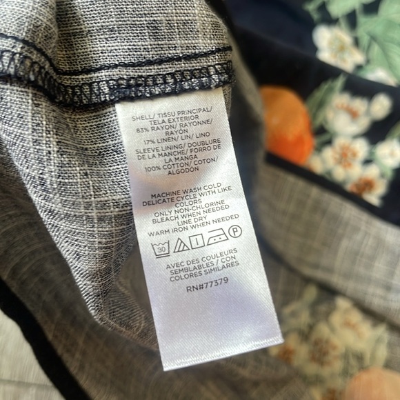 New nwt Ann Taylor Orange linen blend v neck blouse size small navy blue - Picture 4 of 7